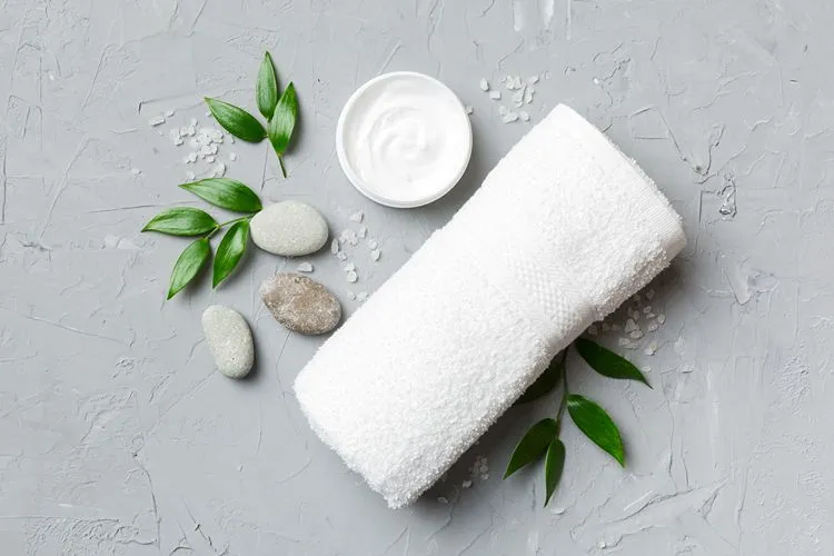 Spa skincare lifestyle — serene beauty ritual