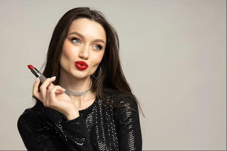 Irish makeup brands - woman wearing lipstick